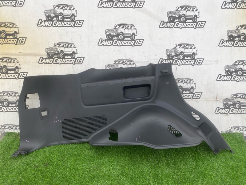 Обшивка багажника TOYOTA LAND CRUISER UZJ200 2UZ-FE левая (б/у) Обшивка багажника TOYOTA LAND CRUISER UZJ200 2UZ-FE левая (б/у)