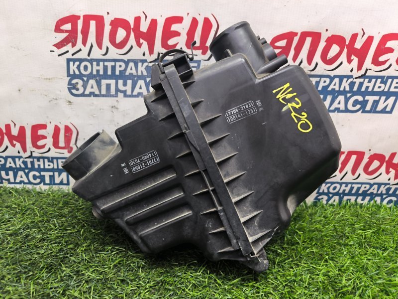Корпус воздушного фильтра TOYOTA RAUM NCZ20 1NZ-FE 2006 (б/у)