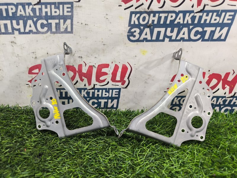 Крепление автомагнитолы TOYOTA PRIUS NHW20 1NZ-FXE 2004 (б/у)