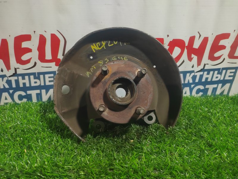 Ступица TOYOTA FUNCARGO NCP20 передняя правая (б/у)