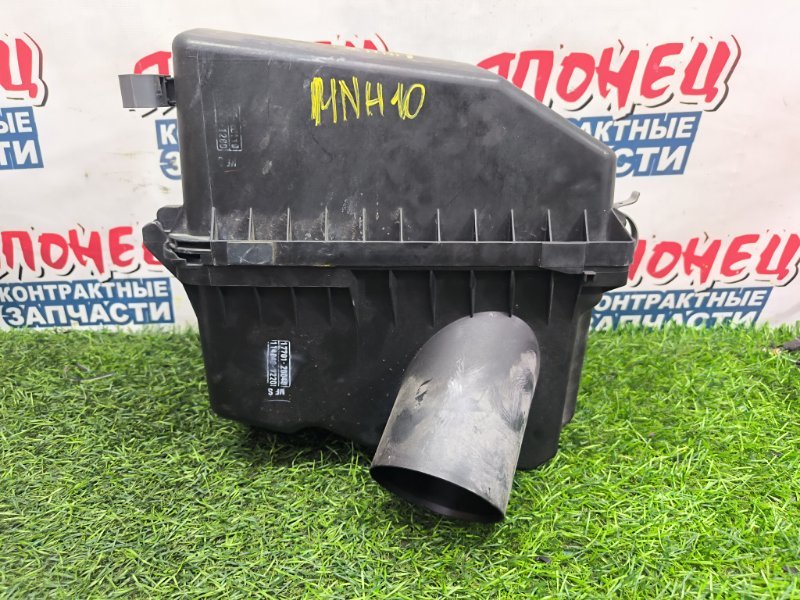 Корпус воздушного фильтра TOYOTA ALPHARD MNH10 1MZ-FE (б/у)