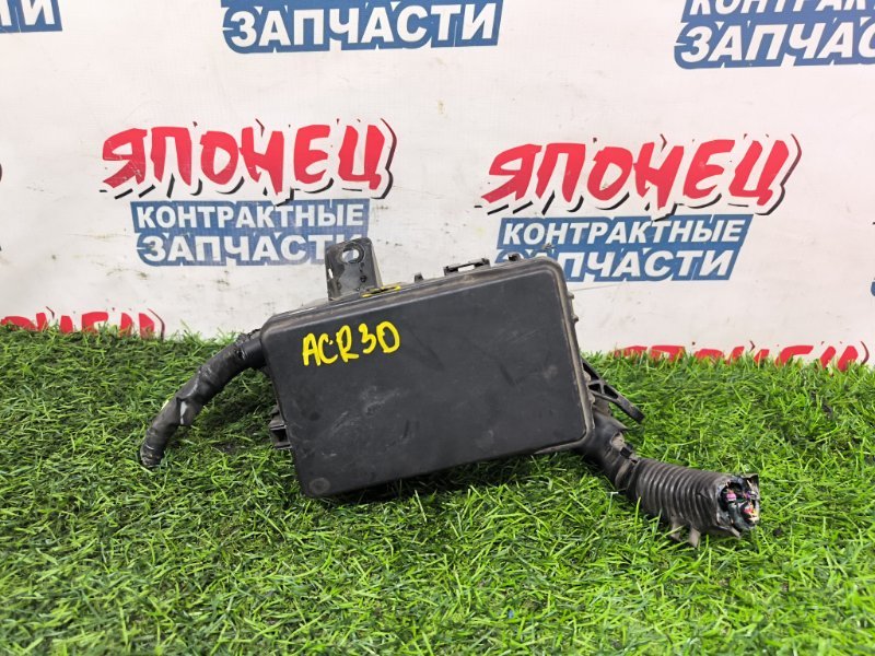 Блок предохранителей под капот TOYOTA ESTIMA ACR30 2AZ-FE (б/у)