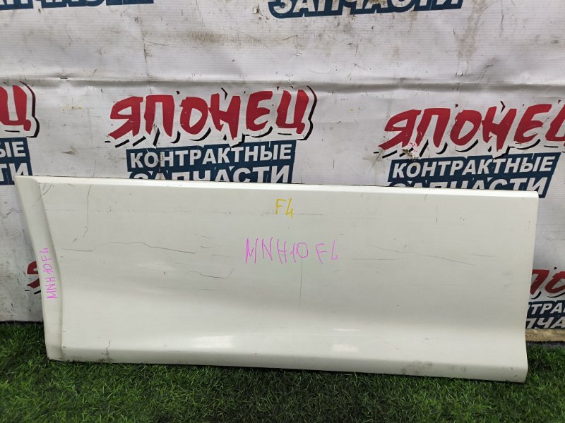 Накладка на дверь TOYOTA ALPHARD MNH10 1MZ-FE передняя левая (б/у) Накладка на дверь TOYOTA ALPHARD MNH10 1MZ-FE передняя левая (б/у)