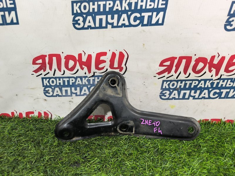 Крепление балки подвески TOYOTA WISH ZNE10 1ZZ-FE 2006 переднее левое (б/у)
