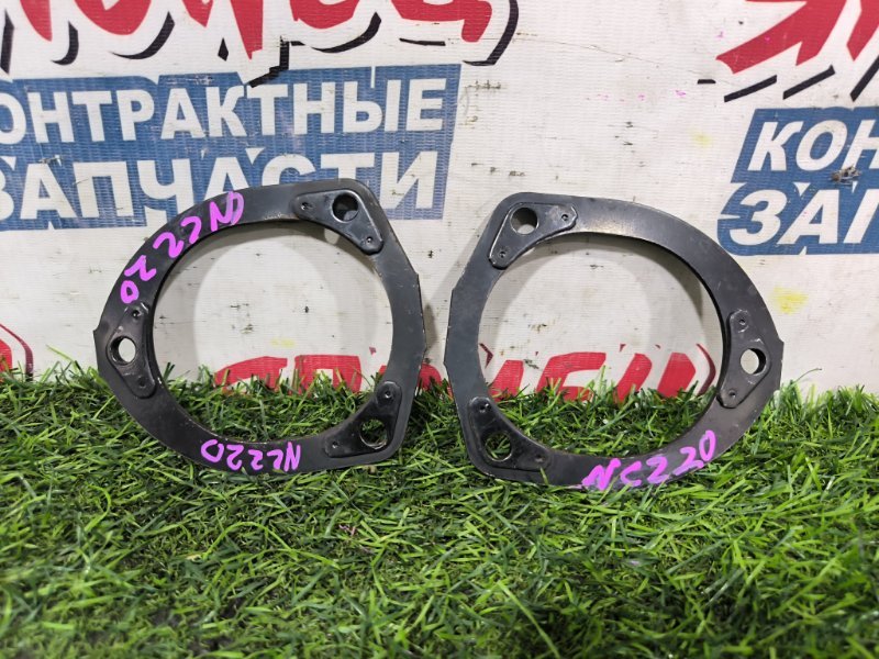 ПРОСТАВКА НА СТОЙКУ TOYOTA RAUM NCZ20 1NZ-FE 2006 передняя (б/у)