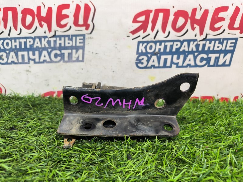 Кронштейн опоры двигателя TOYOTA PRIUS NHW20 1NZ-FXE 2004 левый (б/у) Кронштейн опоры двигателя TOYOTA PRIUS NHW20 1NZ-FXE 2004 левый (б/у)