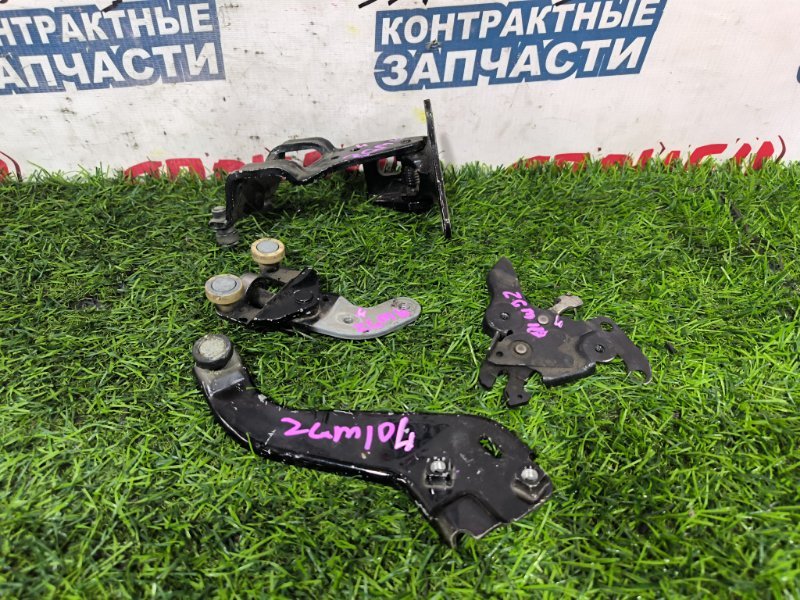 Ролик раздвижной двери TOYOTA ISIS ZGM10 2ZR-FAE 2011 задний левый (б/у)