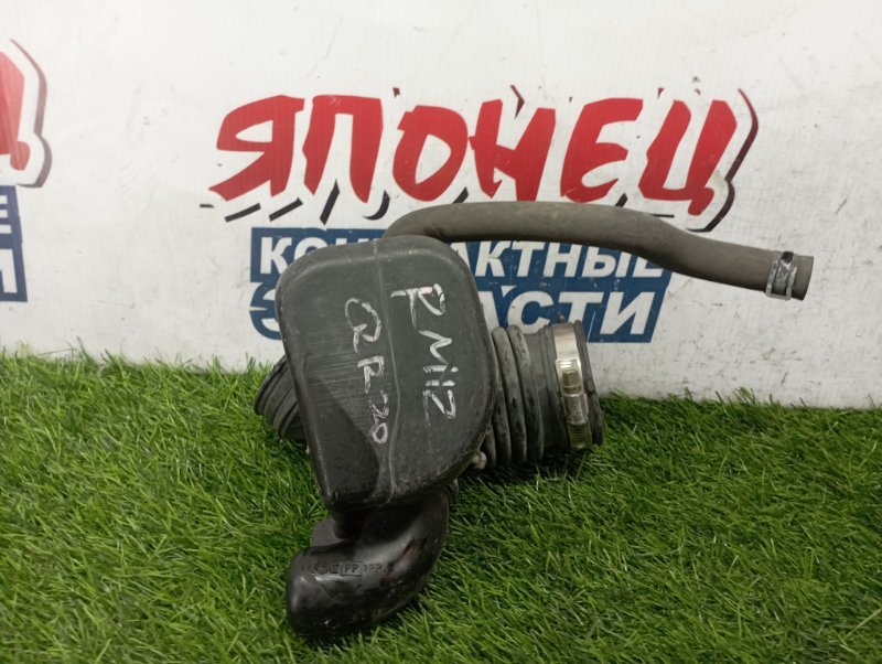 Патрубок воздушного фильтра NISSAN LIBERTY RM12 QR20DE (б/у)