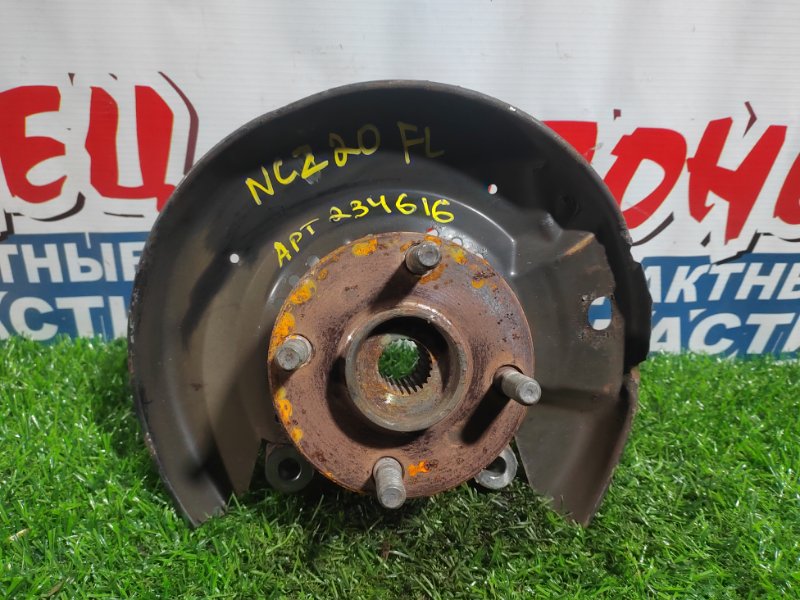 Ступица TOYOTA RAUM NCZ20 1NZ-FE передняя левая (б/у) Ступица TOYOTA RAUM NCZ20 1NZ-FE передняя левая (б/у)
