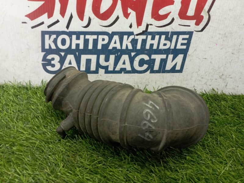 Патрубок воздушного фильтра MITSUBISHI AIRTREK CU4W 4G64 (б/у)