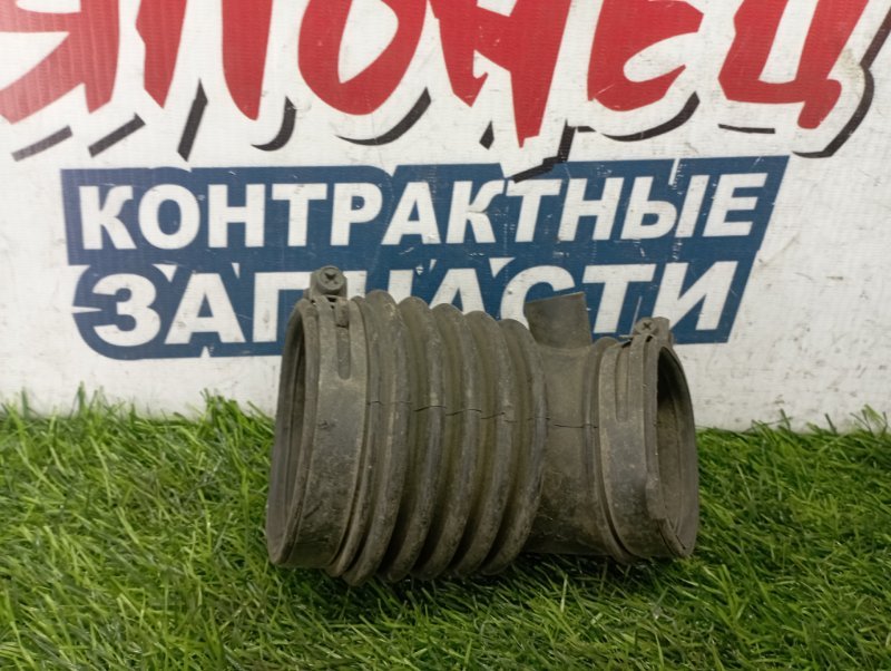 Патрубок воздушного фильтра MAZDA TRIBUTE EPFW AJDE (б/у)