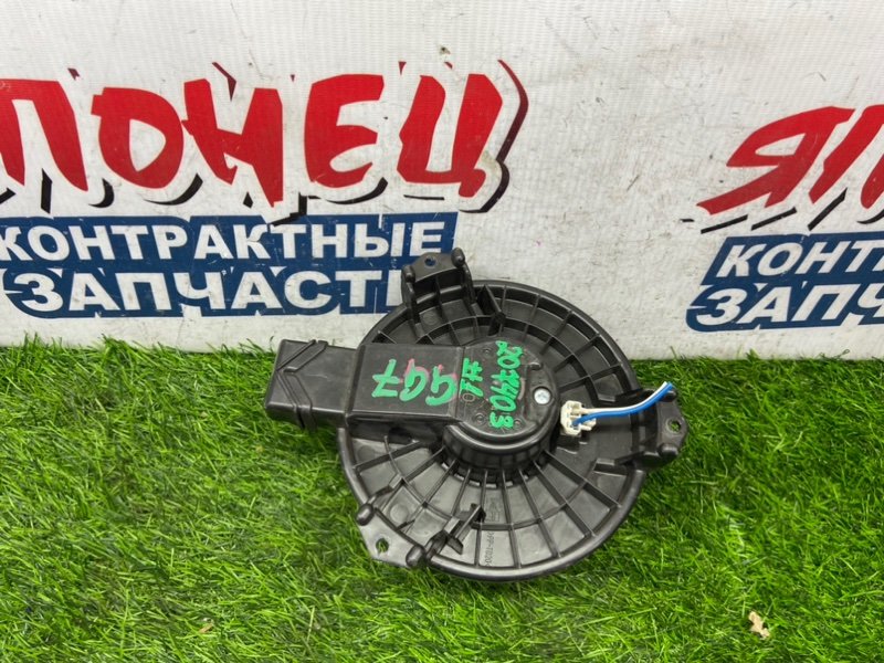 Мотор печки HONDA FIT SHUTTLE GG7 L15A (б/у) Мотор печки HONDA FIT SHUTTLE GG7 L15A (б/у)