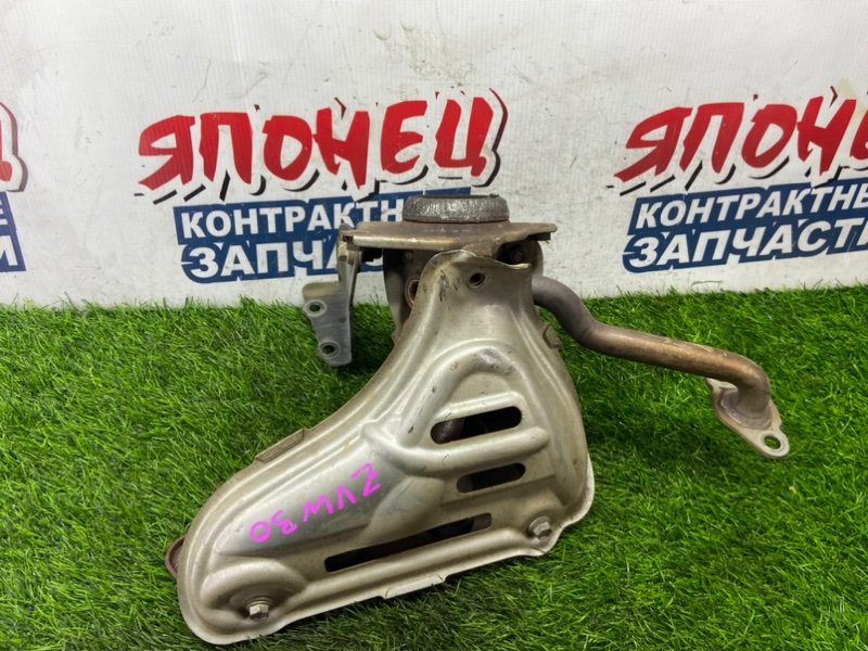 Коллектор выпускной TOYOTA PRIUS ZVW30 2ZR-FXE (б/у) Коллектор выпускной TOYOTA PRIUS ZVW30 2ZR-FXE (б/у)