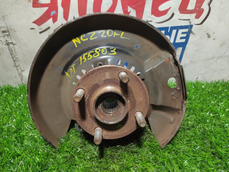 Ступица TOYOTA RAUM NCZ20 1NZ-FE передняя левая (б/у) Ступица TOYOTA RAUM NCZ20 1NZ-FE передняя левая (б/у)