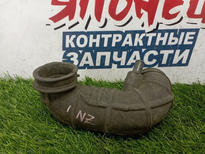 Патрубок воздушного фильтра TOYOTA PROBOX NCP55 1NZ-FE (б/у)