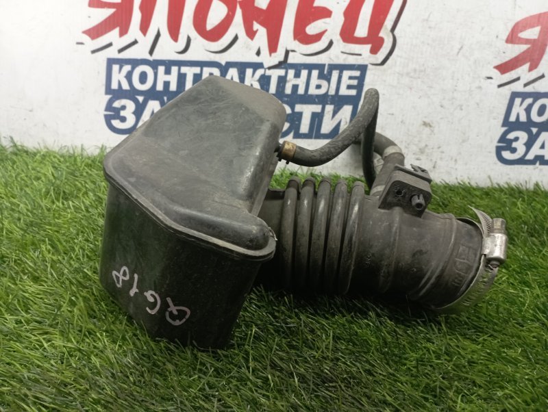 Патрубок воздушного фильтра NISSAN BLUEBIRD SYLPHY QG10 QG18DE (б/у)