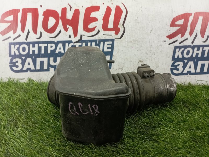 Патрубок воздушного фильтра NISSAN BLUEBIRD SYLPHY QG10 QG18DE (б/у)