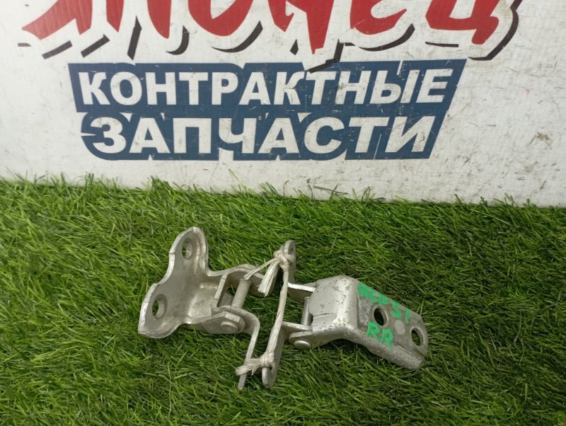 Петля двери TOYOTA PROBOX NCP51 1NZ-FE задняя правая (б/у)