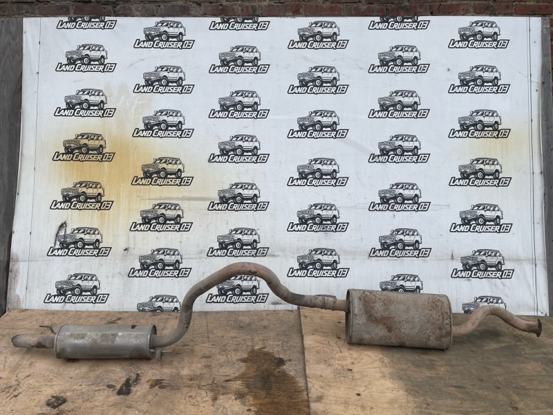 Глушитель TOYOTA LAND CRUISER HDJ101 1HD-FTE (б/у) Глушитель TOYOTA LAND CRUISER HDJ101 1HD-FTE (б/у)