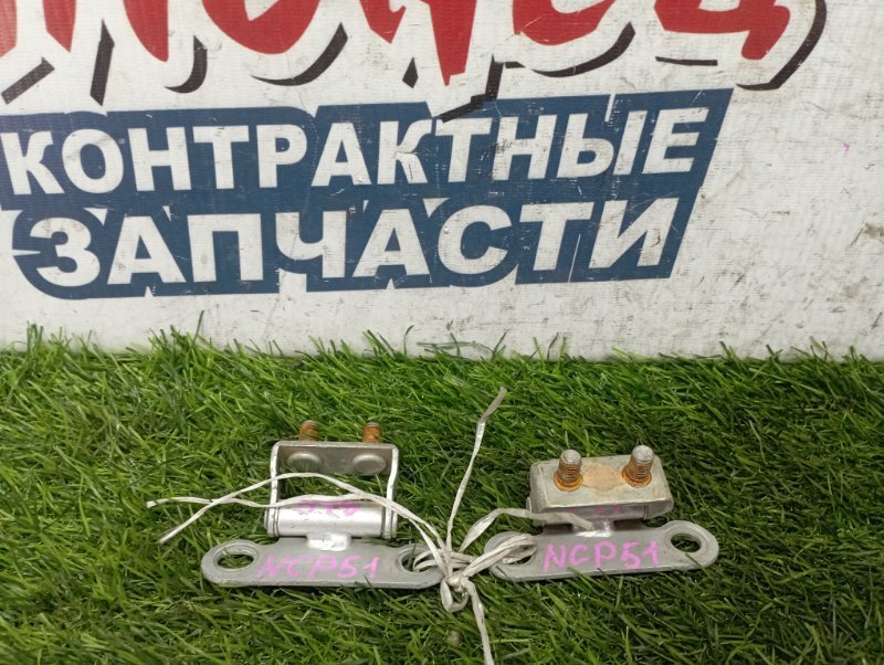 Петля двери багажника TOYOTA PROBOX NCP51 1NZ-FE (б/у)