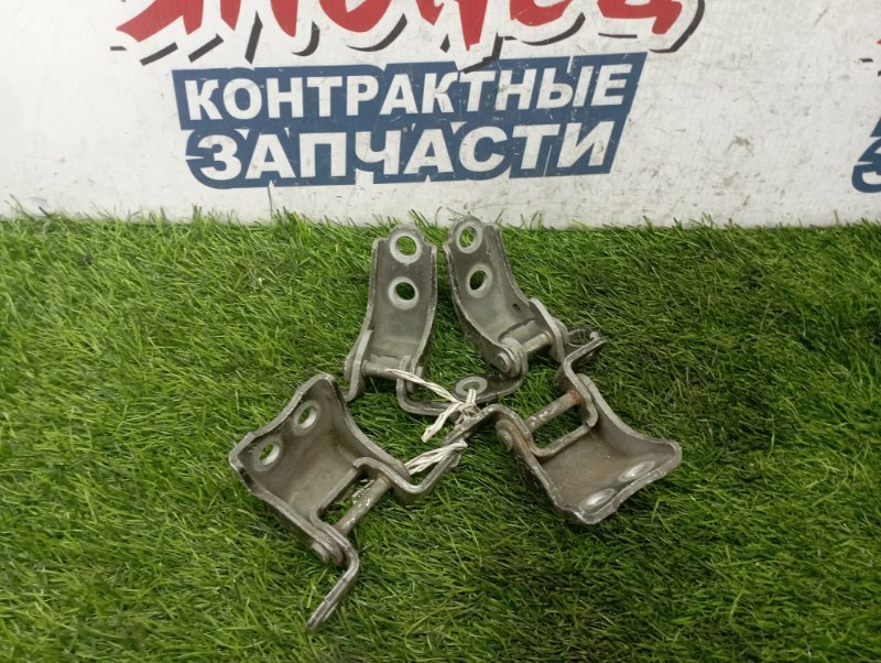 Петля двери HONDA CR-V RE4 K24A передняя (б/у)
