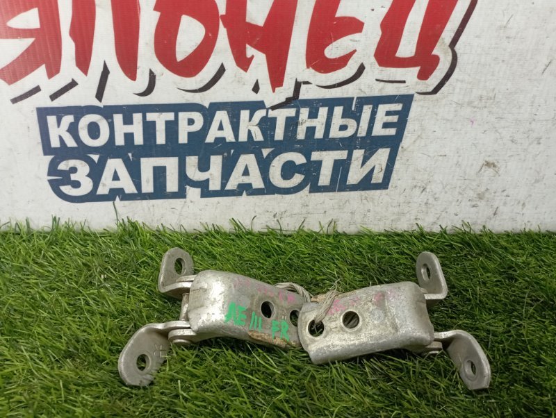 Петля двери Toyota COROLLA SPACIO AE111 4A-FE передняя правая (б/у) Петля двери Toyota COROLLA SPACIO AE111 4A-FE передняя правая (б/у)