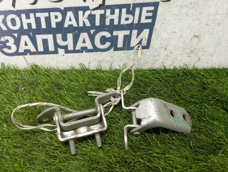 Петля двери TOYOTA CAMRY GRACIA MCV20 1MZ-FE задняя левая (б/у) Петля двери TOYOTA CAMRY GRACIA MCV20 1MZ-FE задняя левая (б/у)