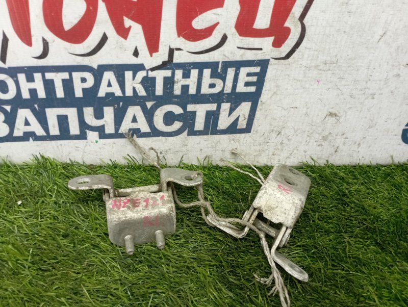 Петля двери TOYOTA ALLEX NZE121 1NZ-FE задняя левая (б/у) Петля двери TOYOTA ALLEX NZE121 1NZ-FE задняя левая (б/у)
