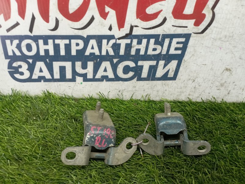 Петля двери TOYOTA CORONA ST190 4S-FE задняя левая (б/у) Петля двери TOYOTA CORONA ST190 4S-FE задняя левая (б/у)