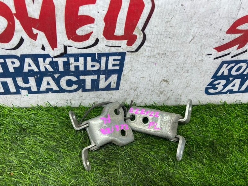 Петля двери TOYOTA COROLLA FIELDER ZZE122 1ZZ-FE передняя левая (б/у) Петля двери TOYOTA COROLLA FIELDER ZZE122 1ZZ-FE передняя левая (б/у)