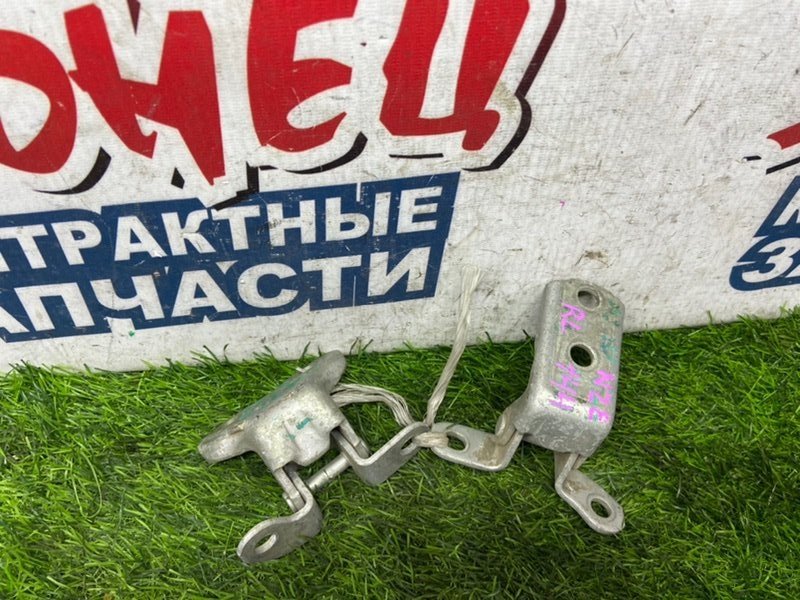 Петля двери TOYOTA COROLLA FIELDER NZE144 1NZ-FE задняя левая (б/у) Петля двери TOYOTA COROLLA FIELDER NZE144 1NZ-FE задняя левая (б/у)