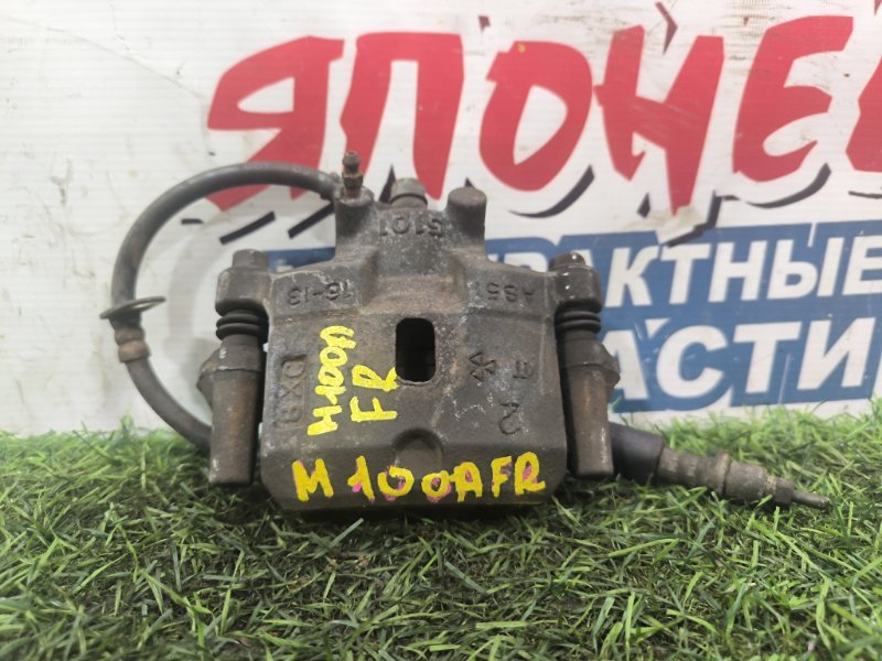 Суппорт TOYOTA DUET M100A EJ-VE передний правый (б/у) Суппорт TOYOTA DUET M100A EJ-VE передний правый (б/у)