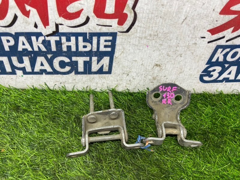 Петля двери TOYOTA HILUX SURF LN130 2L-TE задняя правая (б/у) Петля двери TOYOTA HILUX SURF LN130 2L-TE задняя правая (б/у)