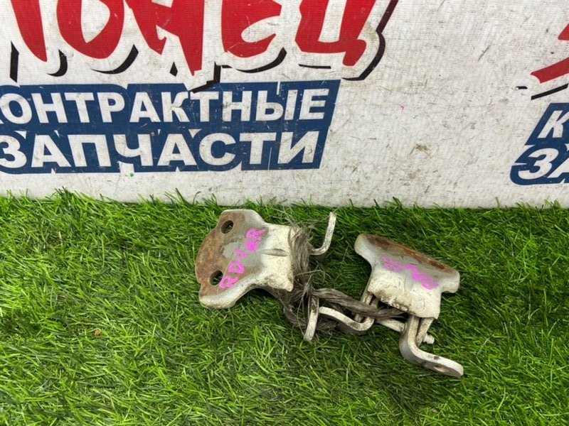 Петля двери HONDA CR-V RD1 B20B задняя правая (б/у)