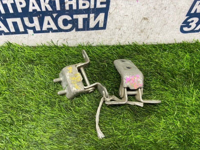 Петля двери TOYOTA COROLLA FIELDER NZE121 1NZ-FE задняя левая (б/у) Петля двери TOYOTA COROLLA FIELDER NZE121 1NZ-FE задняя левая (б/у)