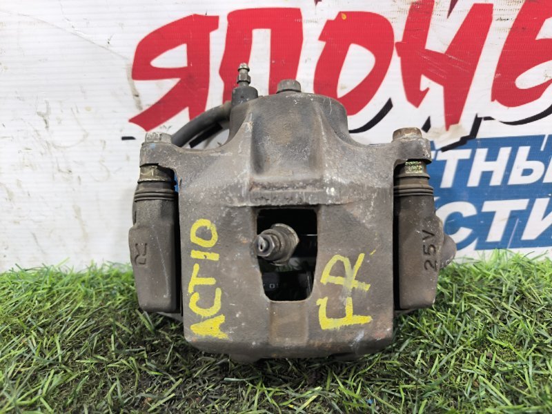 Суппорт TOYOTA OPA ACT10 1AZ-FSE передний правый (б/у) Суппорт TOYOTA OPA ACT10 1AZ-FSE передний правый (б/у)