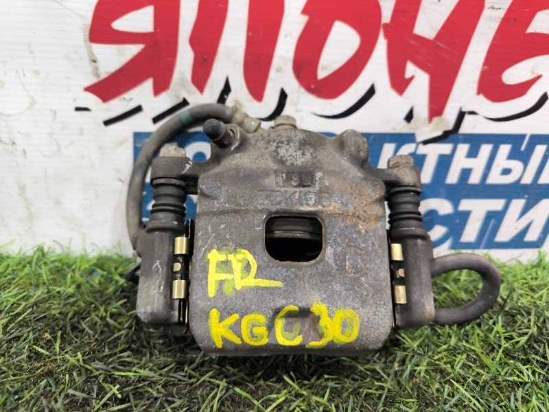 Суппорт TOYOTA PASSO KGC30 1KR-FE передний правый (б/у) Суппорт TOYOTA PASSO KGC30 1KR-FE передний правый (б/у)