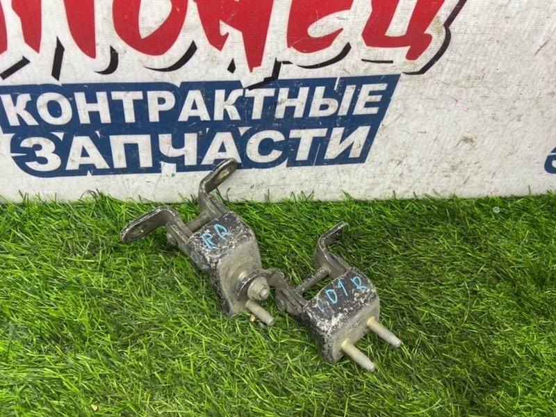 Петля двери HONDA FIT GD1 L13A задняя правая (б/у)