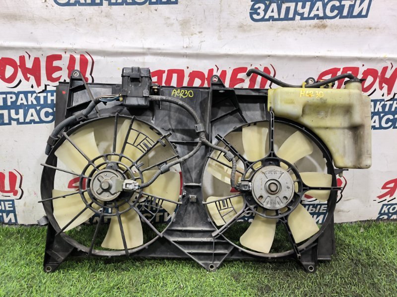 Диффузор радиатора TOYOTA ESTIMA ACR30 2AZ-FE (б/у) Диффузор радиатора TOYOTA ESTIMA ACR30 2AZ-FE (б/у)