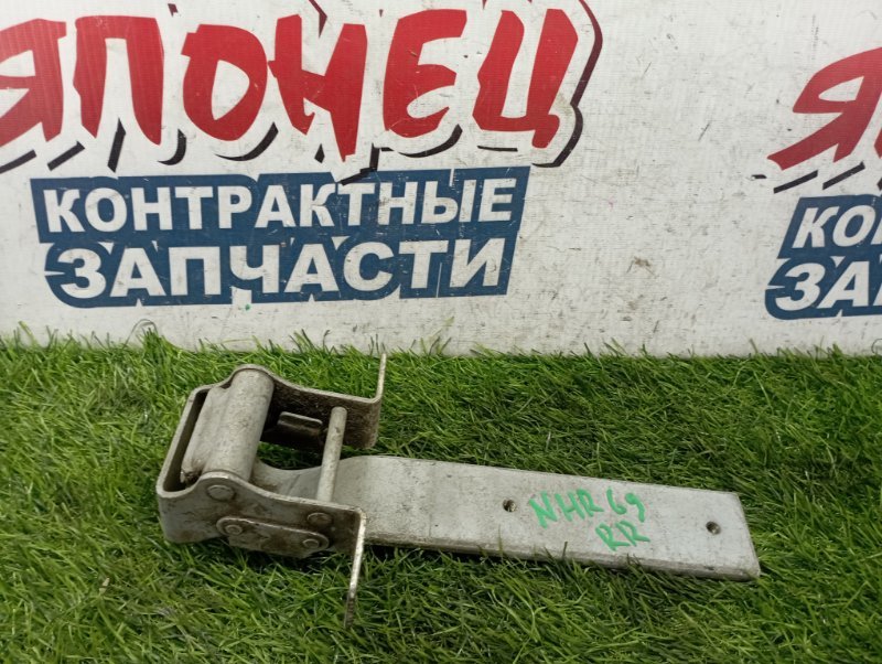 Петля двери ISUZU ELF NHR69E 4JG2 задняя правая (б/у)