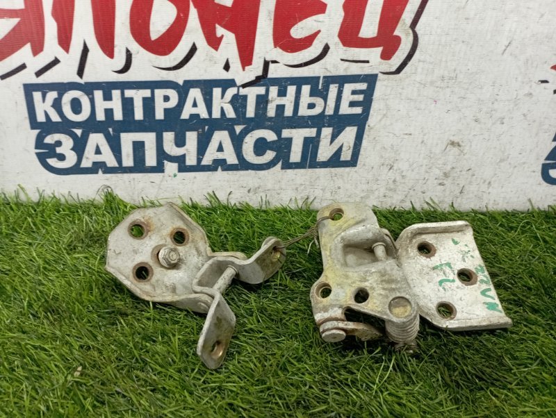 Петля двери NISSAN VANETTE SK22VN R2 передняя левая (б/у)