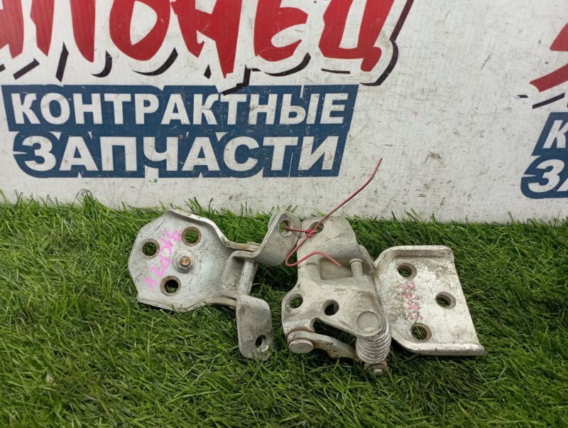 Петля двери NISSAN VANETTE SKP2M L8 передняя левая (б/у)