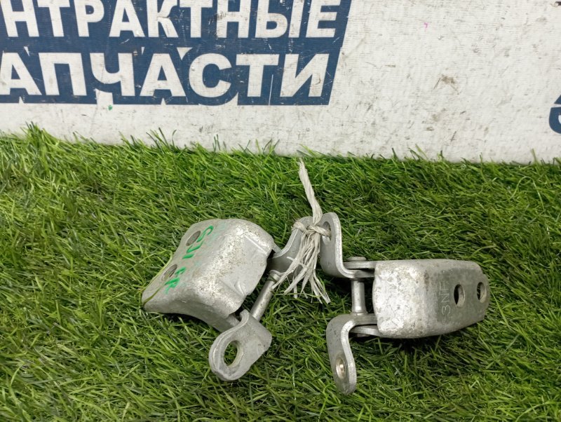 Петля двери HONDA AIRWAVE GJ1 L15A передняя правая (б/у)