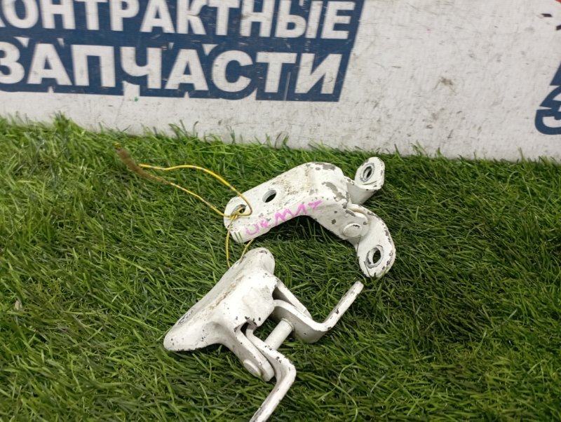 Петля двери TOYOTA PRIUS ZVW30 2ZR-FXE передняя правая (б/у) Петля двери TOYOTA PRIUS ZVW30 2ZR-FXE передняя правая (б/у)