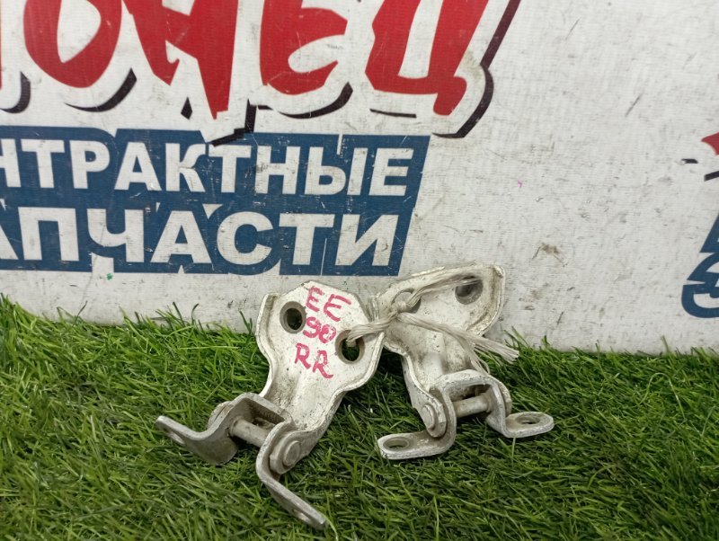 Петля двери TOYOTA COROLLA EE90 2E задняя правая (б/у) Петля двери TOYOTA COROLLA EE90 2E задняя правая (б/у)