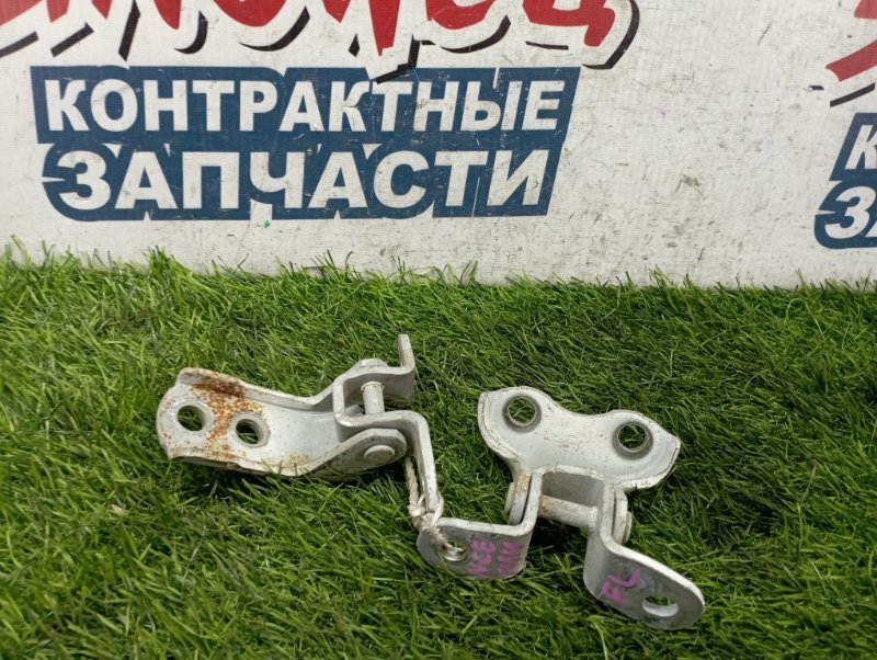 Петля двери TOYOTA COROLLA FIELDER NZE144 1NZ-FE передняя левая (б/у) Петля двери TOYOTA COROLLA FIELDER NZE144 1NZ-FE передняя левая (б/у)