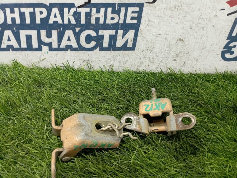 Петля двери NISSAN MARCH AK12 CR12DE задняя левая (б/у) Петля двери NISSAN MARCH AK12 CR12DE задняя левая (б/у)
