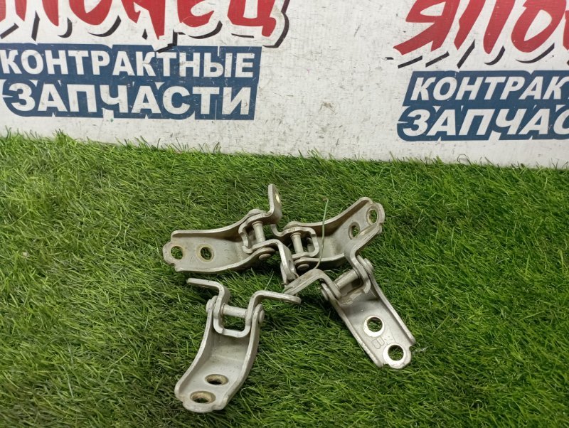 Петля двери HONDA STREAM RN3 K20A передняя (б/у)