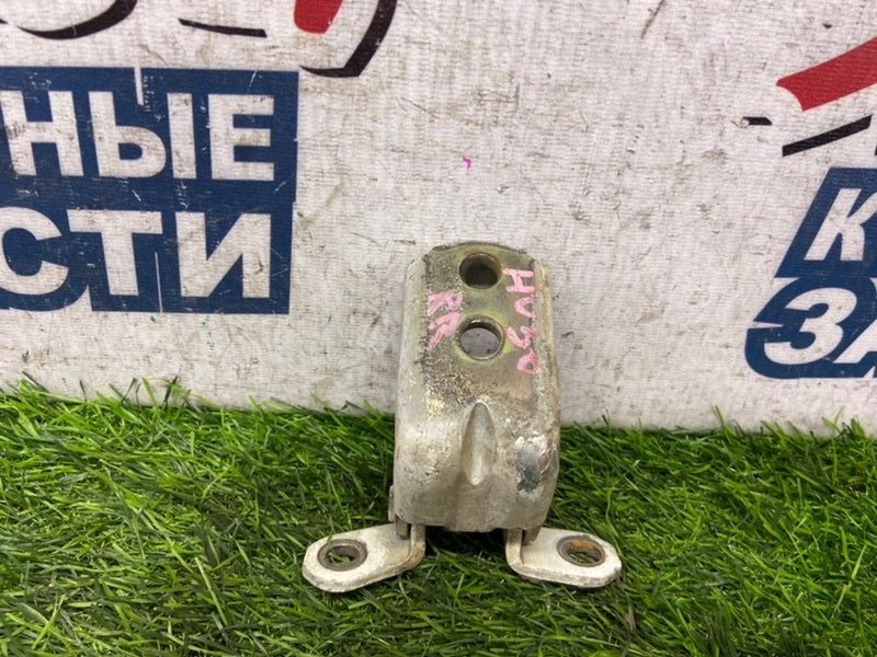 Петля двери NISSAN PRESAGE HU30 VQ30DE задняя правая (б/у) Петля двери NISSAN PRESAGE HU30 VQ30DE задняя правая (б/у)