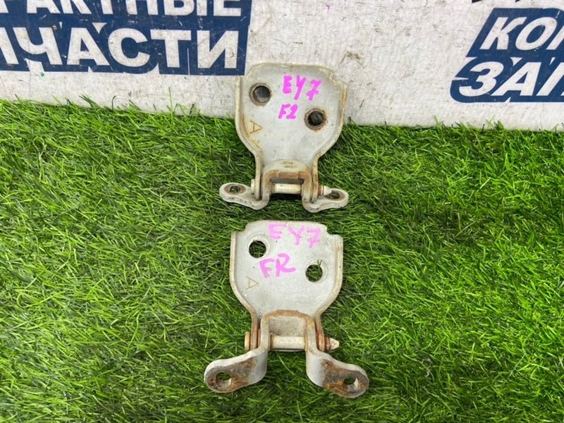 Петля двери HONDA PARTNER EY7 D15B передняя правая (б/у) Петля двери HONDA PARTNER EY7 D15B передняя правая (б/у)